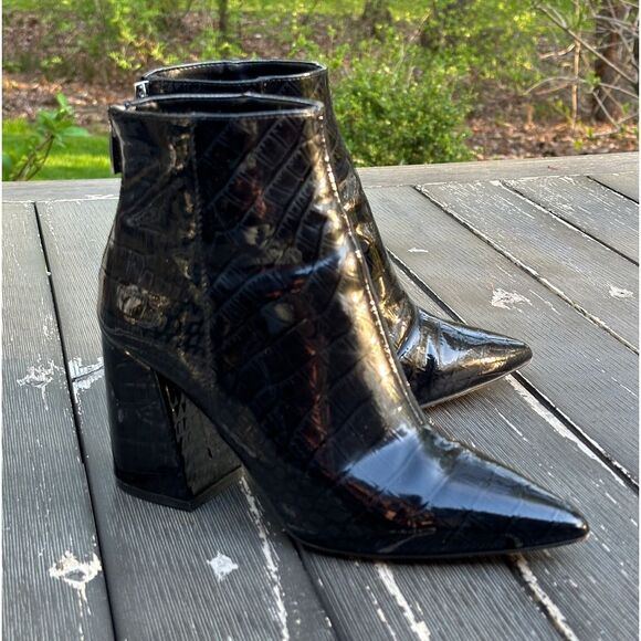 Vince Camuto Ankle Boots - Picture 5 of 11